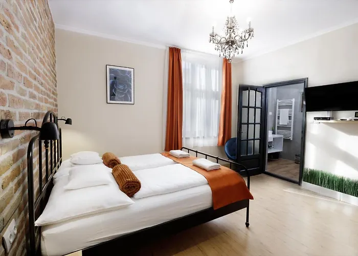 Anova Gyula